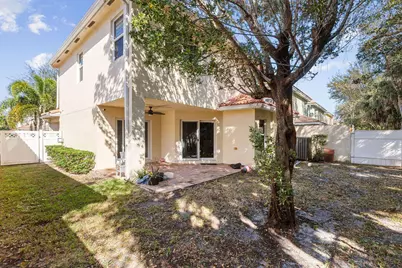 6384 Adriatic Way, West Palm Beach, FL 33413 - Photo 28