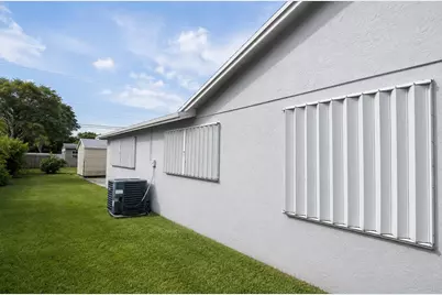 1223 W 27th Street, Riviera Beach, FL 33404 - Photo 14