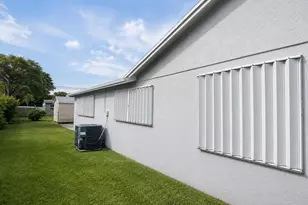 1223 W 27th St, Riviera Beach, FL 33404 - Photo 14