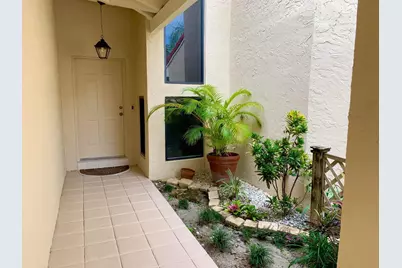 723 Windermere Way, Palm Beach Gardens, FL 33418 - Photo 2