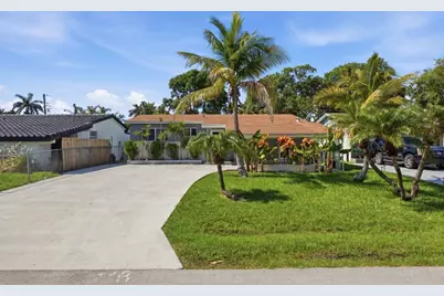309 SW 7th Court, Hallandale Beach, FL 33009 - Photo 20