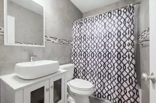 309 SW 7th Ct, Hallandale Beach, FL 33009 - Photo 18