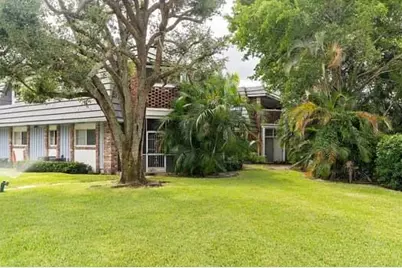 415 Pine Tree Court #16, Atlantis, FL 33462 - Photo 14