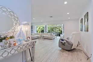 415 Pine Tree Ct, Atlantis, FL 33462 - Photo 2