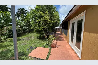 14332 SW 163rd Street, Miami, FL 33177 - Photo 32