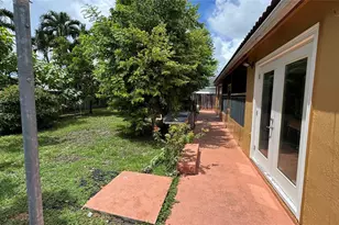 14332 SW 163rd St, Miami, FL 33177 - Photo 32