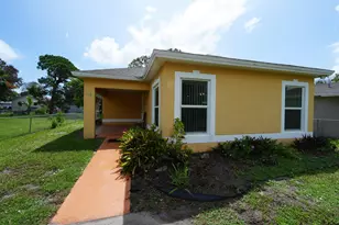 710 N 23rd St, Fort Pierce, FL 34950 - Photo 4