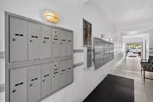 100 Shore Ct, North Palm Beach, FL 33408 - Photo 6