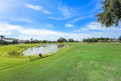 10775 Boca Woods Lane, Boca Raton, FL 33428 - Photo 8