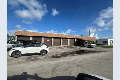 4493 NW 8th Avenue #4, Oakland Park, FL 33309 - Photo 2