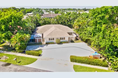 2177 SE 1st Street #A, Boynton Beach, FL 33435 - Photo 2
