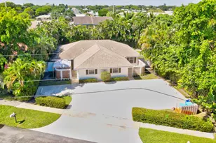 2177 SE 1st St, Boynton Beach, FL 33435 - Photo 2