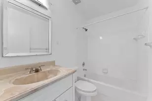15350 NW 6th Ct, Pembroke Pines, FL 33028 - Photo 24