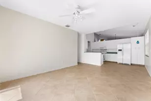 15350 NW 6th Ct, Pembroke Pines, FL 33028 - Photo 12