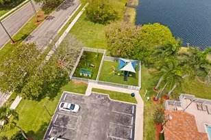 15350 NW 6th Ct, Pembroke Pines, FL 33028 - Photo 42