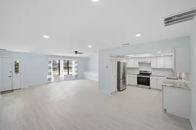 662 SE Essex Drive, Port Saint Lucie, FL 34984 - Photo 20