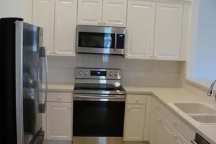369 W Coral Trace Cir, Delray Beach, FL 33445 - Photo 2