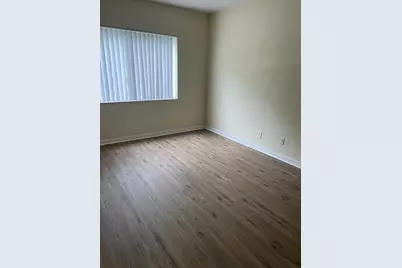 101 SE 6th Avenue #4, Pompano Beach, FL 33060 - Photo 6