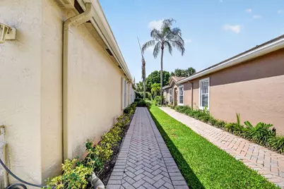 8410 Cargill Point Point, West Palm Beach, FL 33411 - Photo 4