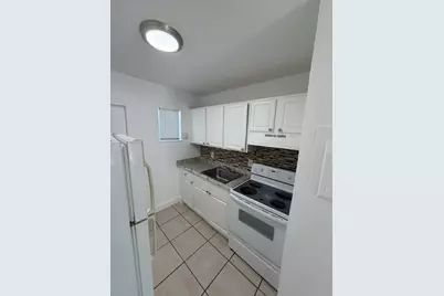 1021 Henrietta Avenue, West Palm Beach, FL 33401 - Photo 8