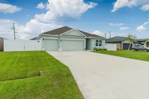 1912 SW Fanfare St, Port Saint Lucie, FL 34987 - Photo 2