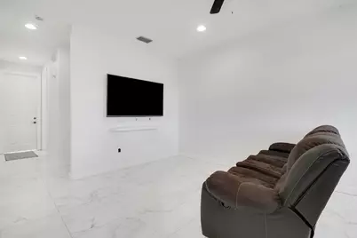880 Millbrae Court #3, West Palm Beach, FL 33401 - Photo 10