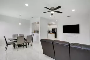 880 Millbrae Ct, West Palm Beach, FL 33401 - Photo 4