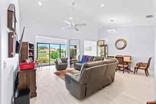 8486 Heather Pl, Boynton Beach, FL 33472 - Photo 18