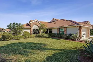 8486 Heather Pl, Boynton Beach, FL 33472 - Photo 2