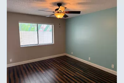 24 Lexington Lane W #A, Palm Beach Gardens, FL 33418 - Photo 8