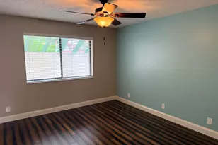24 Lexington Ln W, Palm Beach Gardens, FL 33418 - Photo 8