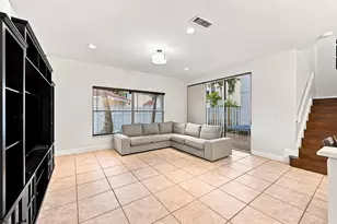 1115 SW 180th Terrace, Pembroke Pines, FL 33029 - Photo 2