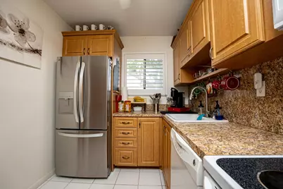 5355 SE Miles Grant Road #114, Stuart, FL 34997 - Photo 4