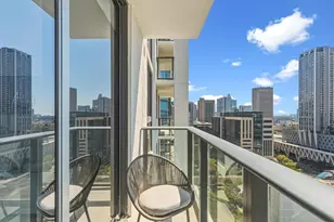 11 NE 6th St, Miami, FL 33132 - Photo 20