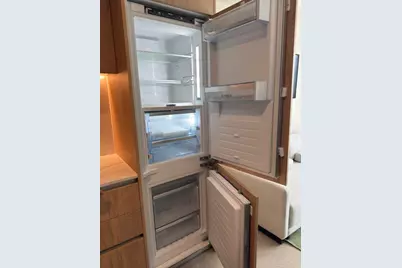 11 NE 6th Street #2215, Miami, FL 33132 - Photo 10