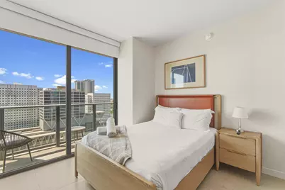 11 NE 6th Street #2215, Miami, FL 33132 - Photo 22