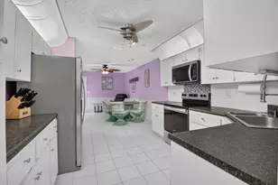 10524 Lady Palm Ln, Boca Raton, FL 33498 - Photo 18