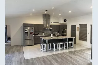 19131 Fairlawn Way, Boca Raton, FL 33434 - Photo 2