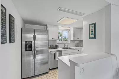 2505 S Ocean Boulevard #303, Palm Beach, FL 33480 - Photo 10