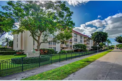 1000 Spanish River Road #2P, Boca Raton, FL 33432 - Photo 2