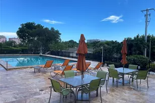 1000 Spanish River Rd, Boca Raton, FL 33432 - Photo 12
