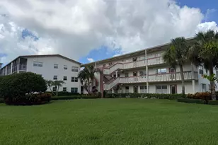 353 Preston I Dr, Boca Raton, FL 33434 - Photo 1