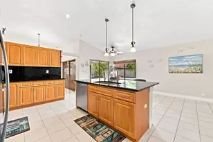 6013 NW 47th Pl, Coral Springs, FL 33067 - Photo 10