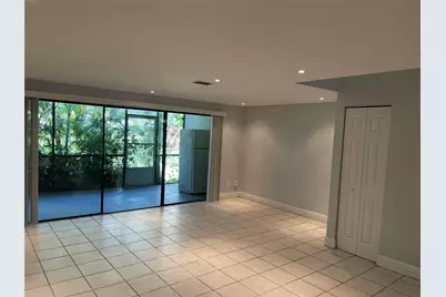 8843 Springtree Lakes Drive, Sunrise, FL 33351 - Photo 4