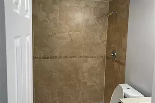 8843 Springtree Lakes Dr, Sunrise, FL 33351 - Photo 12