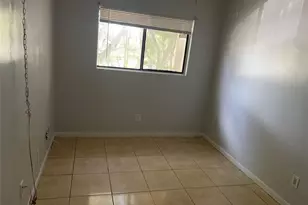 8843 Springtree Lakes Dr, Sunrise, FL 33351 - Photo 10