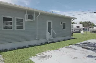 2773 NW 29th Pl, Oakland Park, FL 33311 - Photo 2