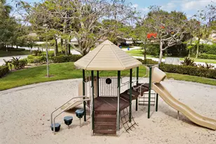 125 Harbourside Cir, Jupiter, FL 33477 - Photo 38