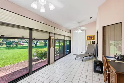 5887 Parkwalk Circle W, Boynton Beach, FL 33472 - Photo 12