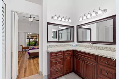 5887 Parkwalk Circle W, Boynton Beach, FL 33472 - Photo 16